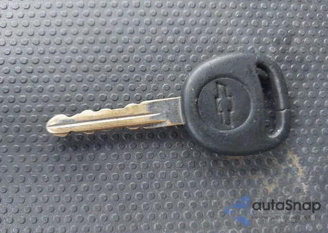 1999 Chevrolet Silverado 1500 Lt z USA, uszkodzony, nr VIN 2GCEK19T3X1165428